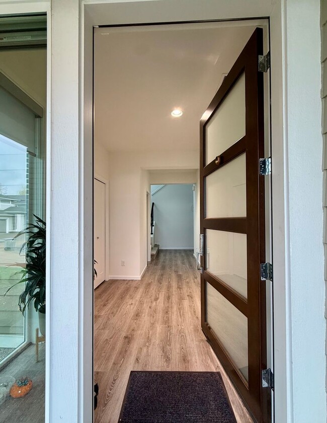 Photo - Luxury Lake Stevens Living; 5BD , 3.5BA , 3-Story Modern Home