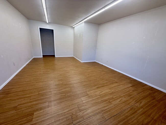 Photo - 733 Costilla St