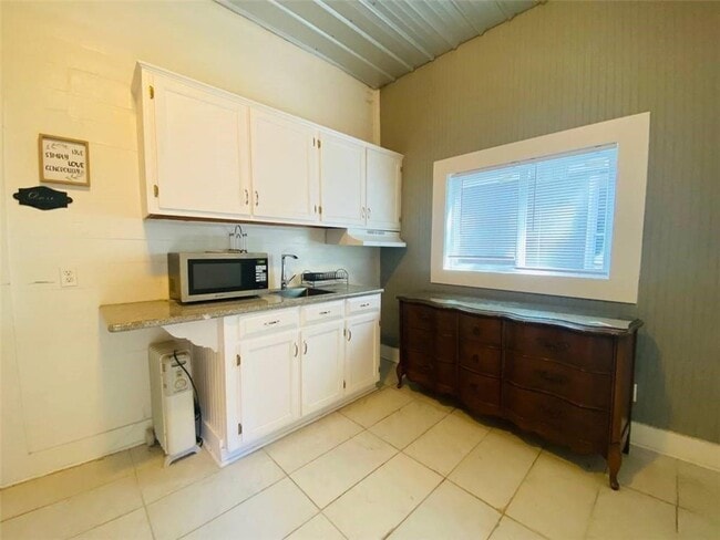 Photo - 2129 Union St Unit C