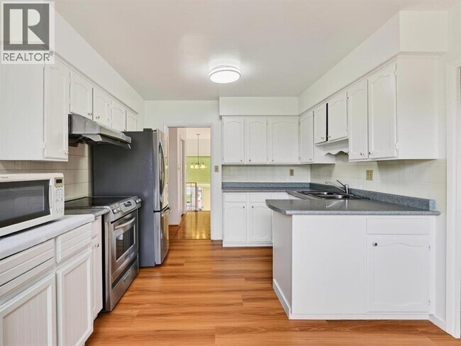 6031 Alta Ct