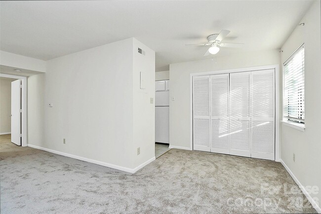Photo - 6121 Heathstone Ln Unit B