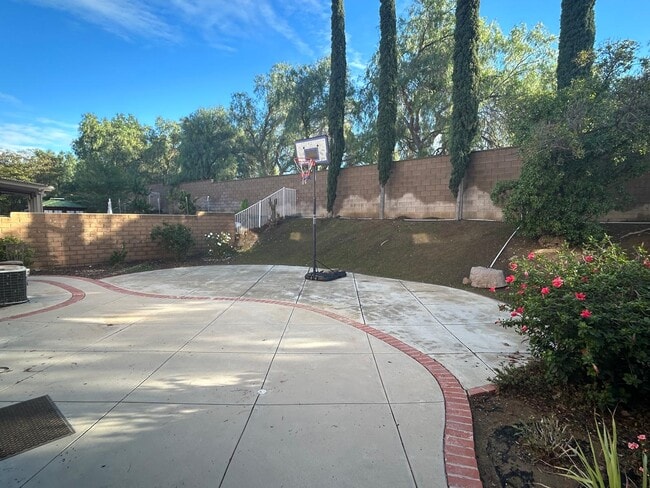 Photo - 6016 Sunflower St