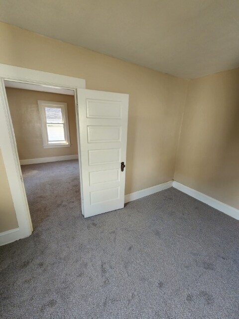 Photo - 309 Swan St Unit Upper