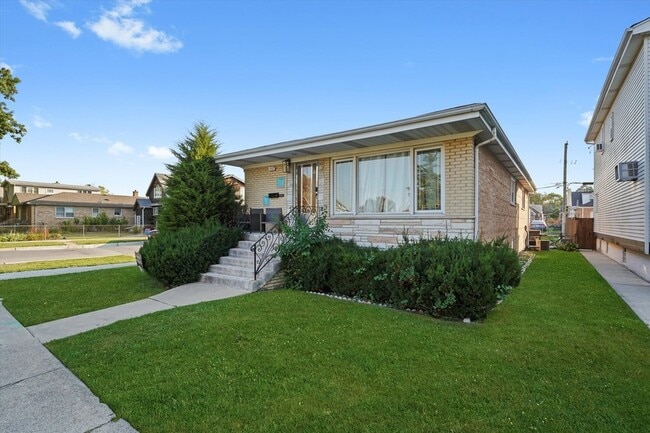 Photo - 3353 N Ozanam Ave Unit G