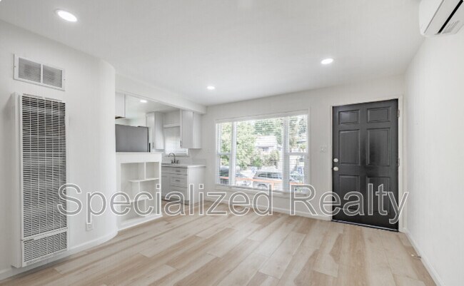 Photo - 3218 Division St Unidad 1/2