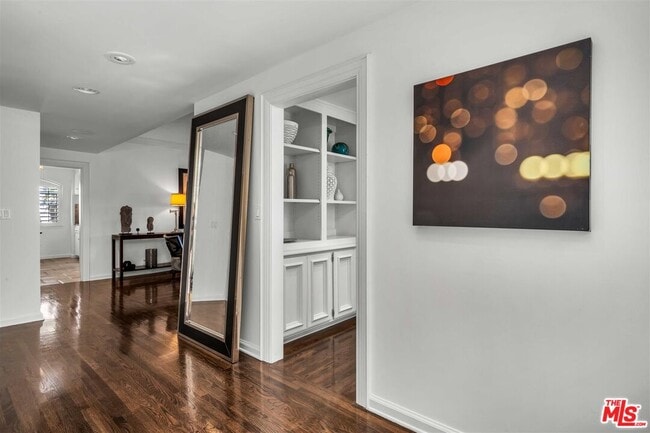 Photo - 11745 Montana Ave Unit 301