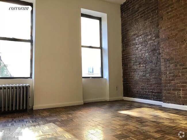 Building Photo - 304 W 21st St Rental