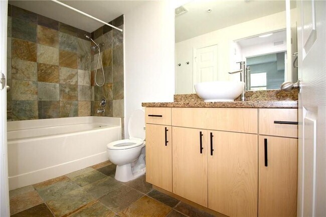 Photo - 533 NE 3rd Ave Unit 521