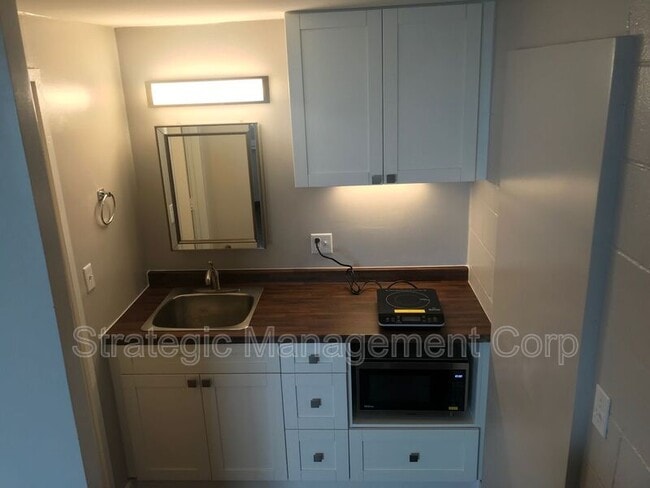 Photo - 1301 Lusitana St Unidad 801