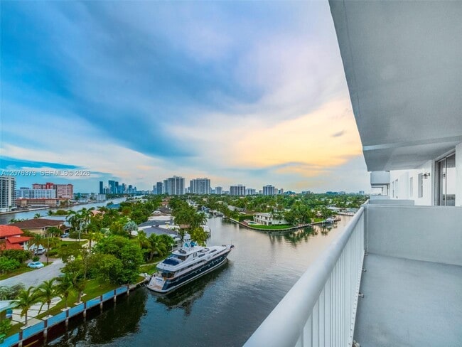 Building Photo - 137 Golden Isles Dr Unit 804