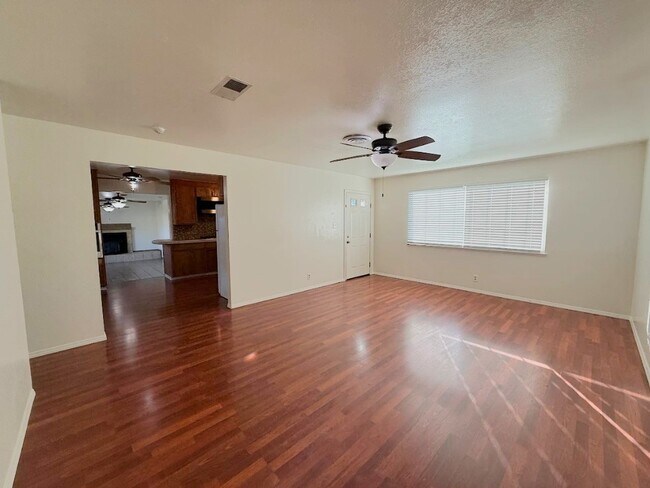 Photo - 3224 Erie Ave