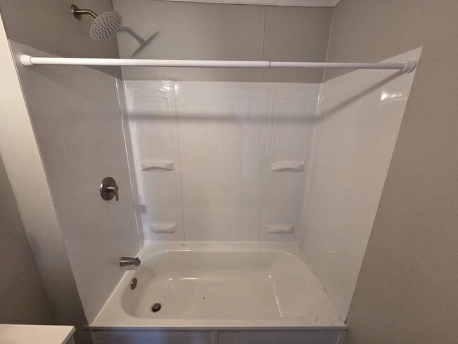 Photo - 3081 E 67th St Unidad Upper