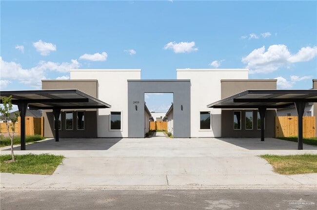 Building Photo - 21 Hilltop Ave