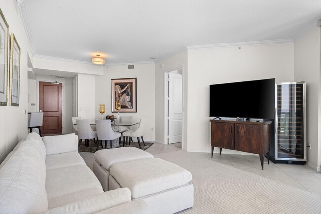 Photo - 347 N New River Dr E Unit 3103