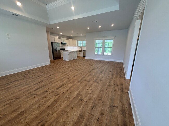 Photo - Luxury Living in Hahira – High-End Features & Modern Design!