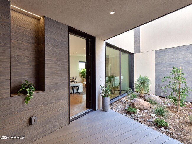 Photo - 1740 E Ocotillo Rd