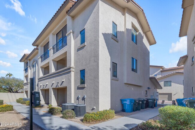 Photo - 2315 N 52nd St Unit 103