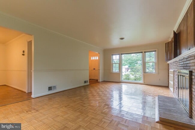 Photo - 9702 Bellevue Dr