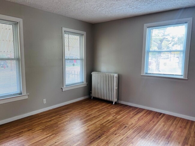 567 Livingston Ave Unit 1