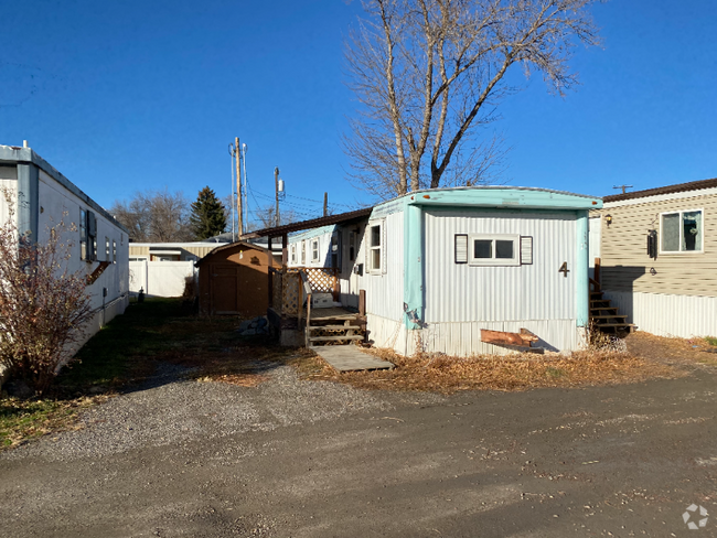 Building Photo - 1209 E 6th St Rental