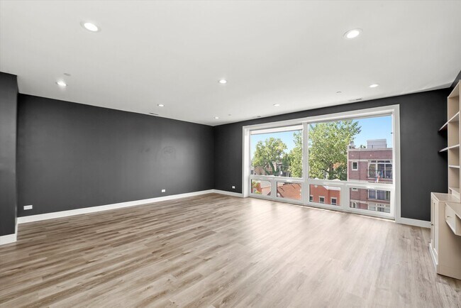 Photo - 117 S Bell Ave