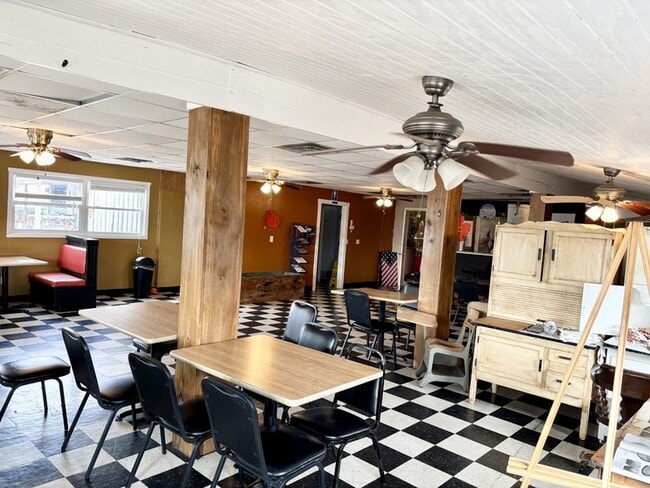 Photo - 1016 Brewer Rd