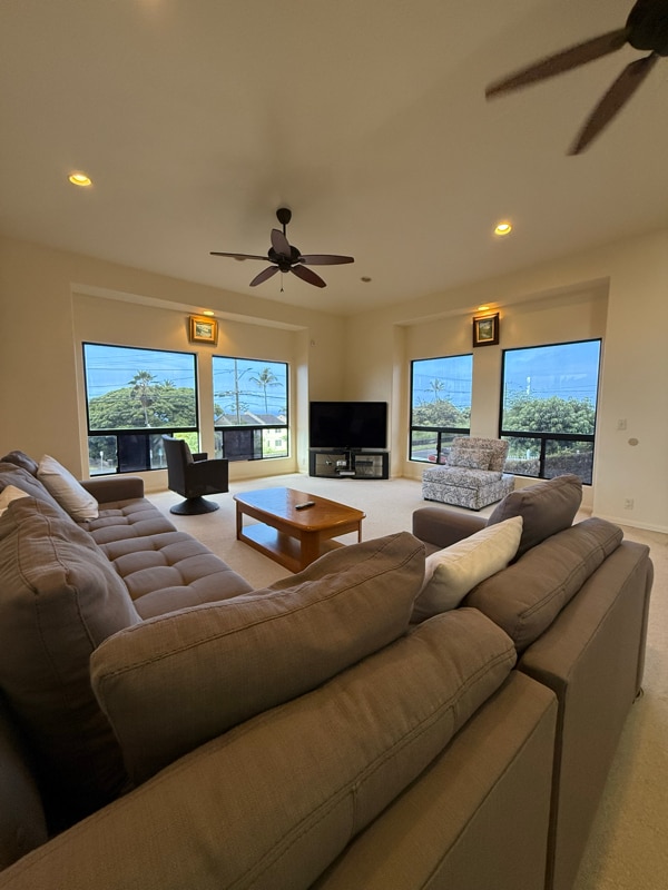 Building Photo - 74-5041-5041 Kealakaa St Rental