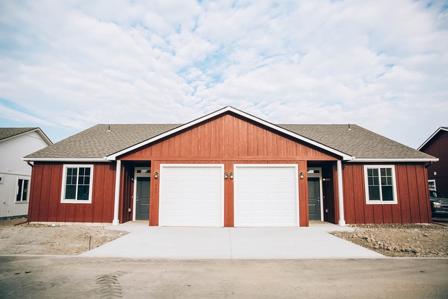 Building Photo - 311 S Marigold Ln Rental