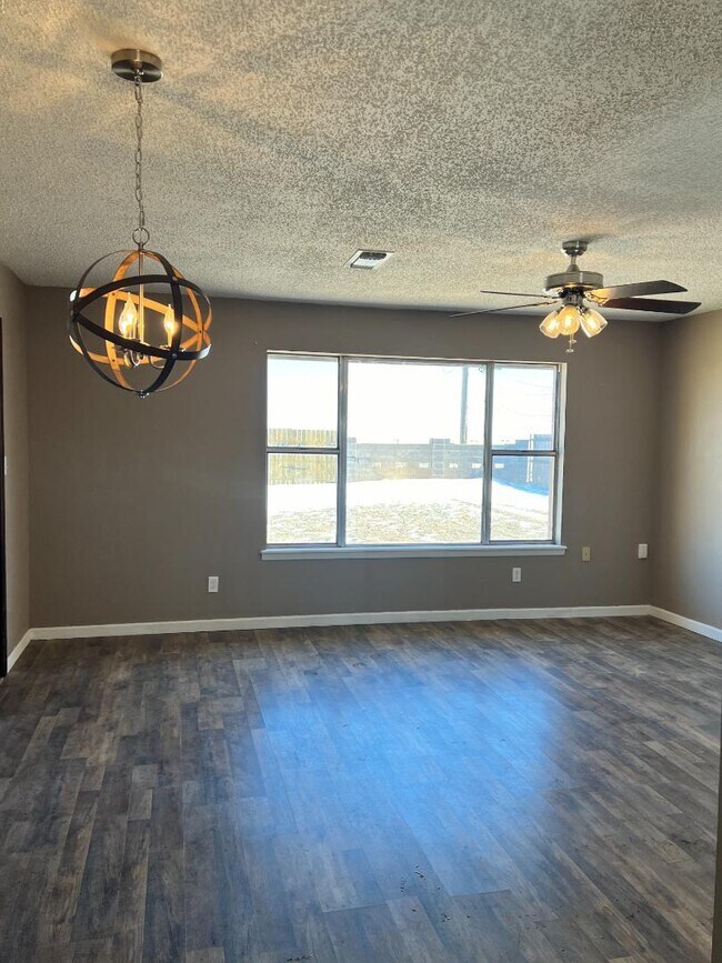 Photo - 1109 Sagebrush Rd