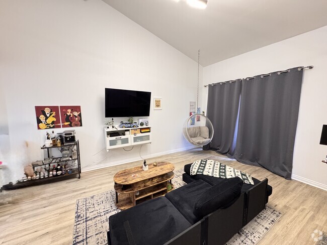 Building Photo - 5460 White Oak Ave Unit H303 Rental
