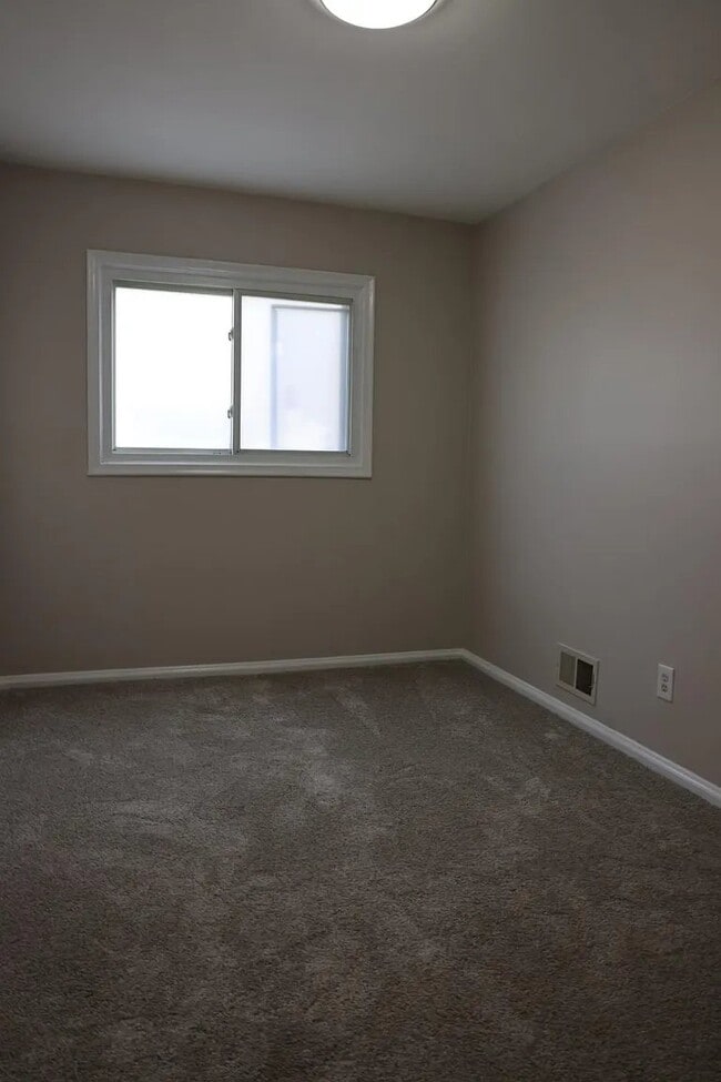 Photo - 1453 E Goulson Ave