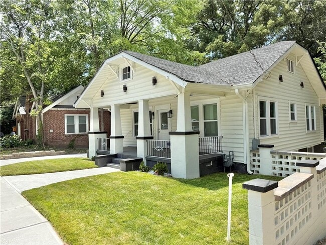 Photo - 2194 Bolton Rd NW