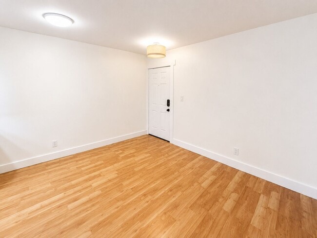Photo - 2bd/1ba Seattle Condo Unit 104