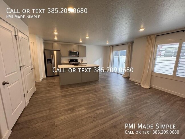 Building Photo - 978 W Broadleaf Dr Rental