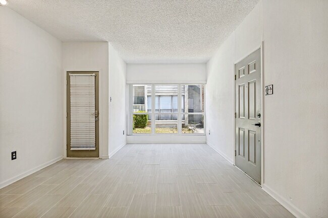 Spacious Dallas Condo with Unbeatable Storage, Private Patio & Carport