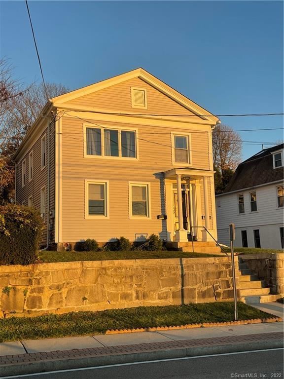 Photo - 112 Thames St