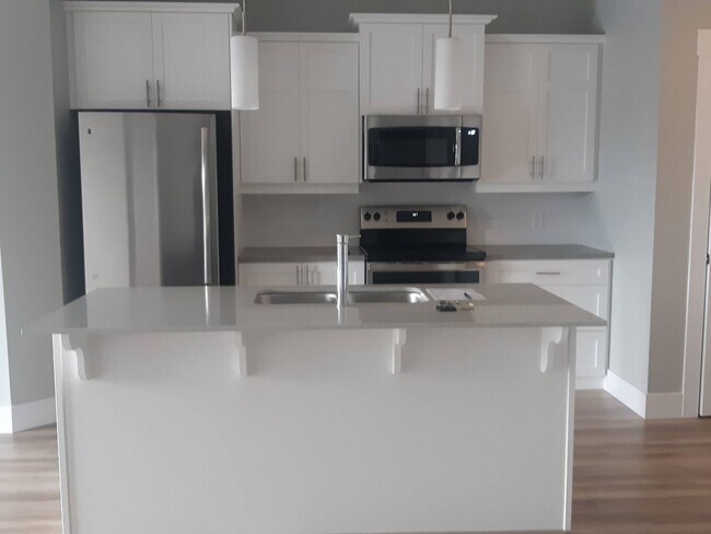 Photo - 85 Fieldstone Ct Unit 306