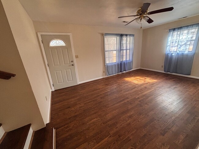 Photo - 3 Bedrooms- 1 Bathroom- House in Coosa!