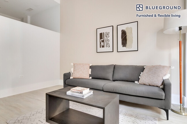 Photo - 812 W Adams St Unit FL3-ID1256