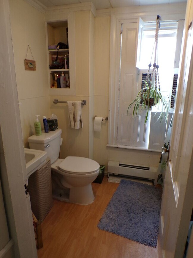 Photo - 205 Main St Unit 3