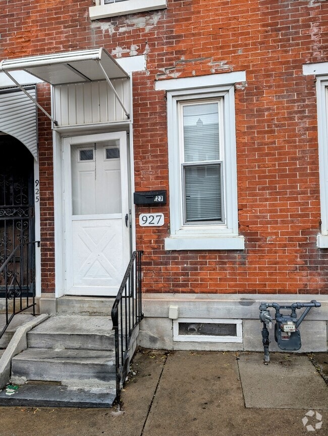 Building Photo - 927 Green St Rental