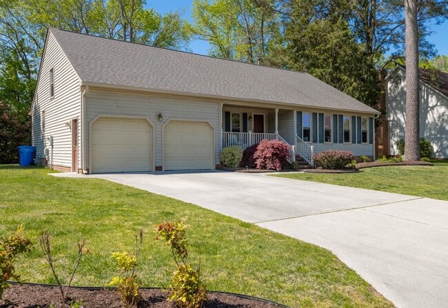 Photo - Beautiful single story ranch for rent in Chesapeake!