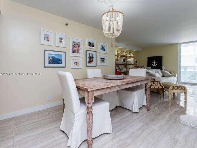 Photo - 2401 Collins Ave Unit 512
