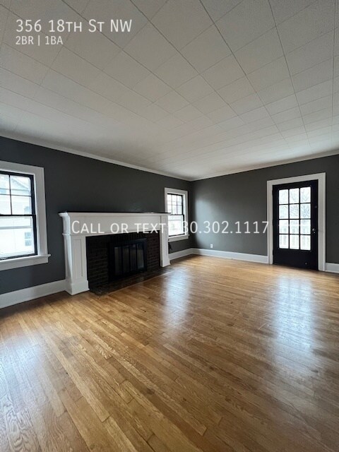 Photo - Large second level apartment available for...