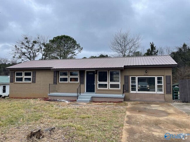Building Photo - 4241 Tee Jay Dr NW Rental