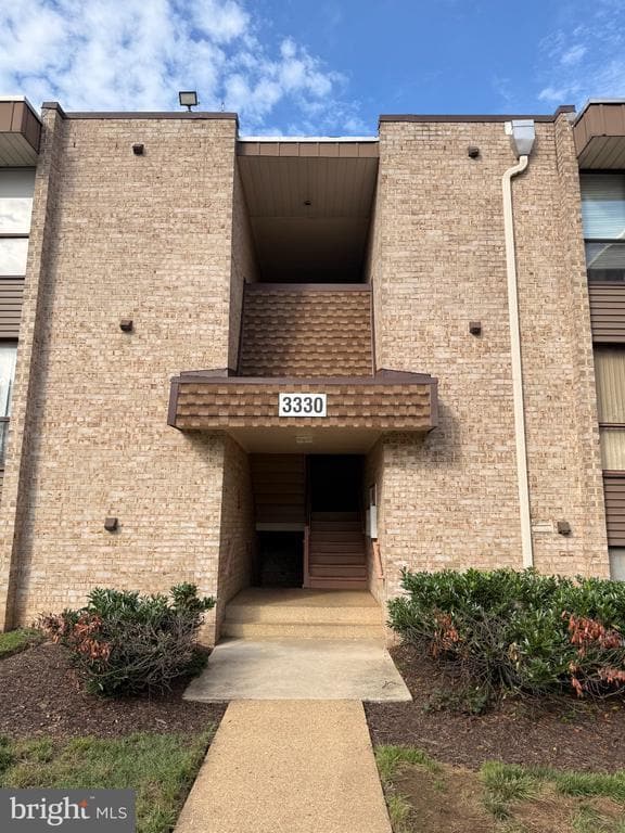 Building Photo - 3330 Huntley Sq Dr Unit T1