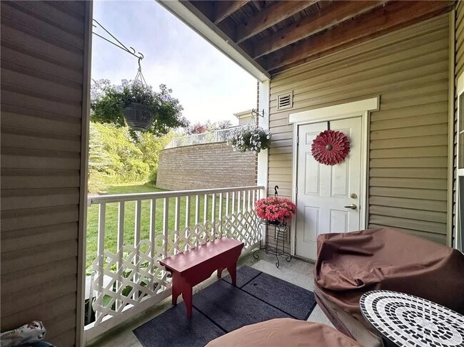 Photo - 412 Stockton Rdg Unit 412