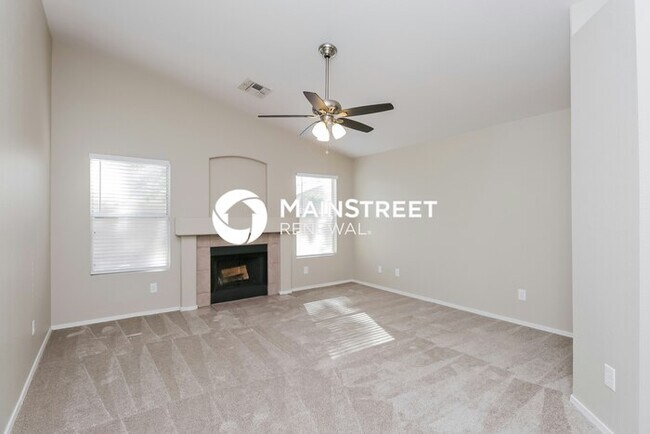 Photo - 4 Bedroom Pet-Friendly Home in Mesa, AZ with Main Street Renewal