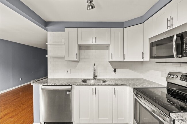 Building Photo - 35 Groton Dr Rental