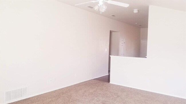 Photo - 6706 84th St